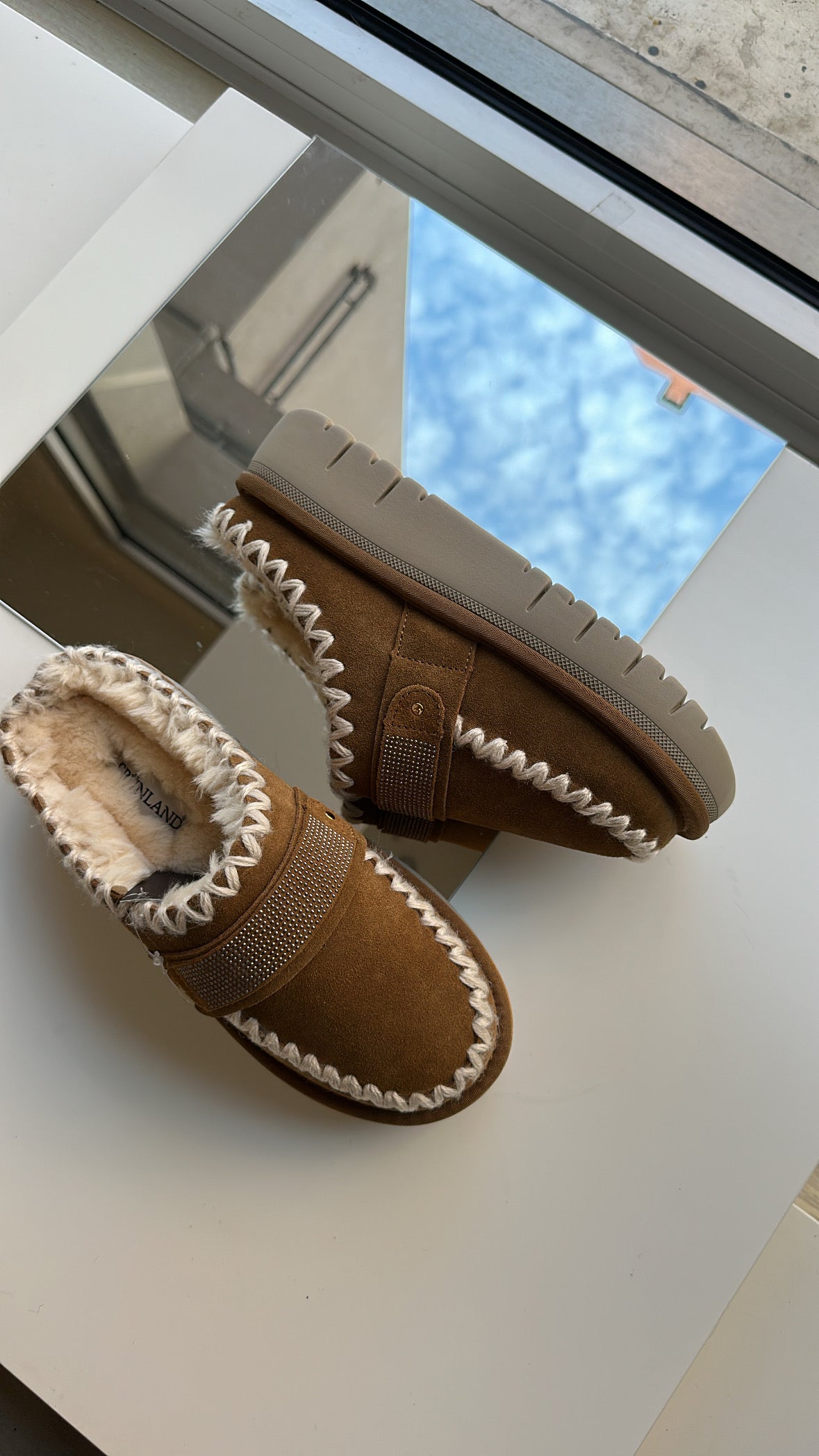 Slipper fur Grunland