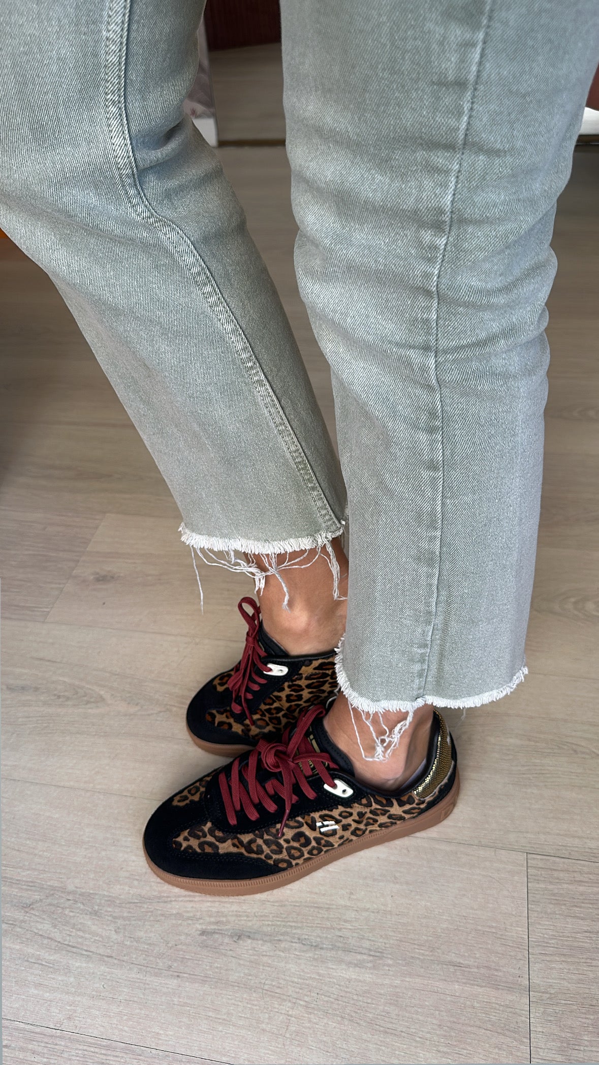 Sneakers rebel Leo