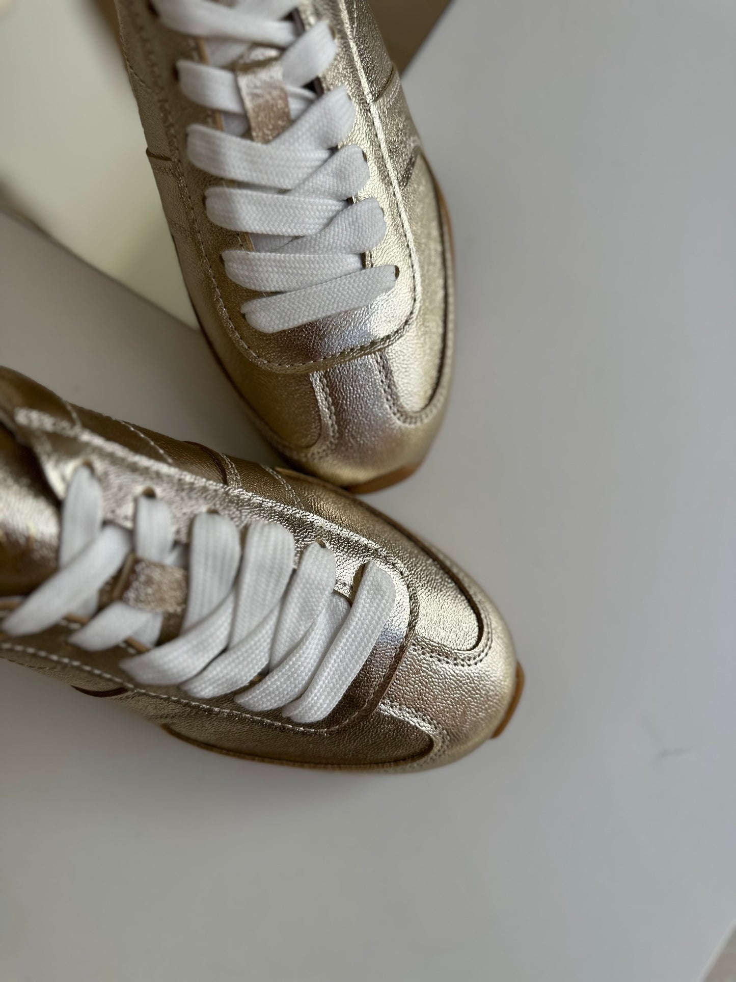 Sneakers gold CafèNoir