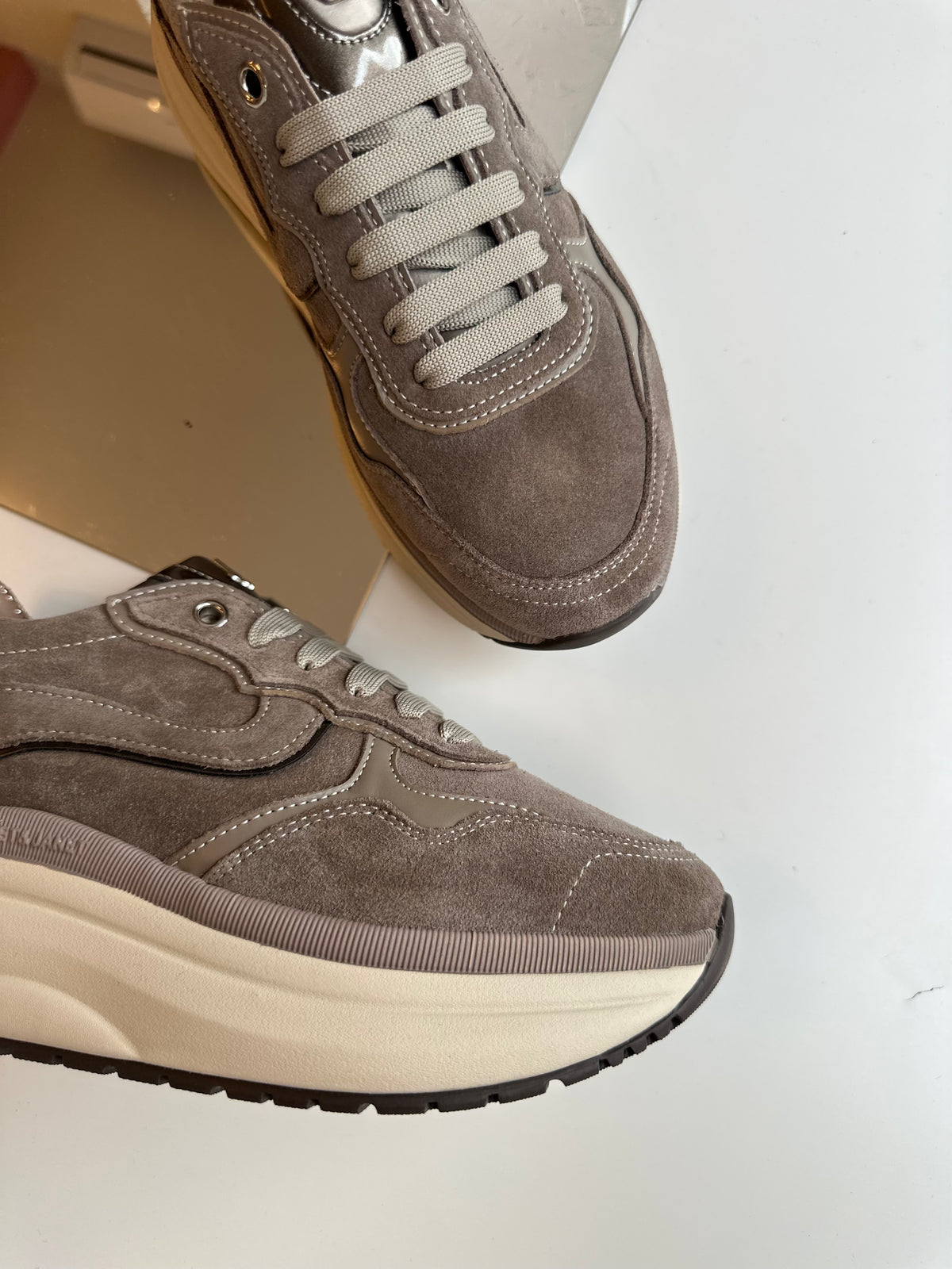 Sneakers taupe Janet&Janet