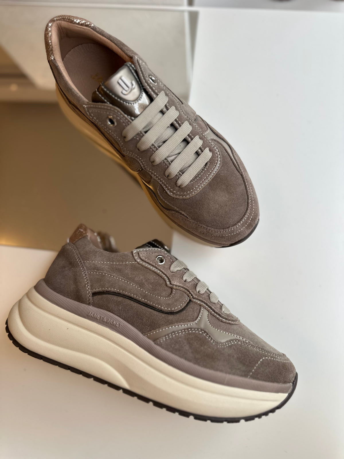 Sneakers taupe Janet&Janet