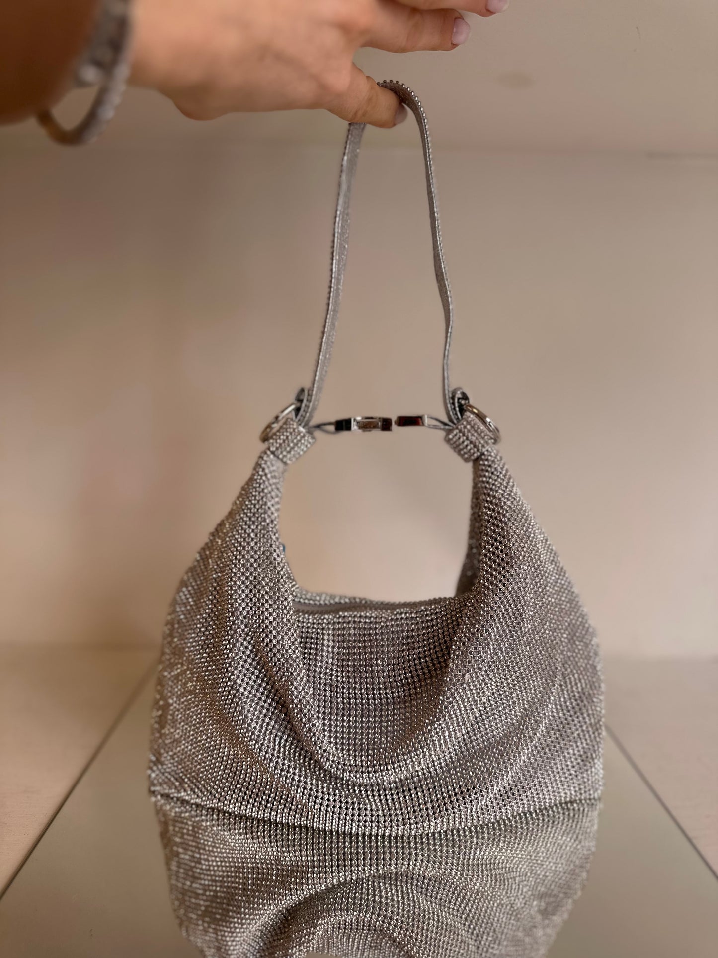 Borsa Shine