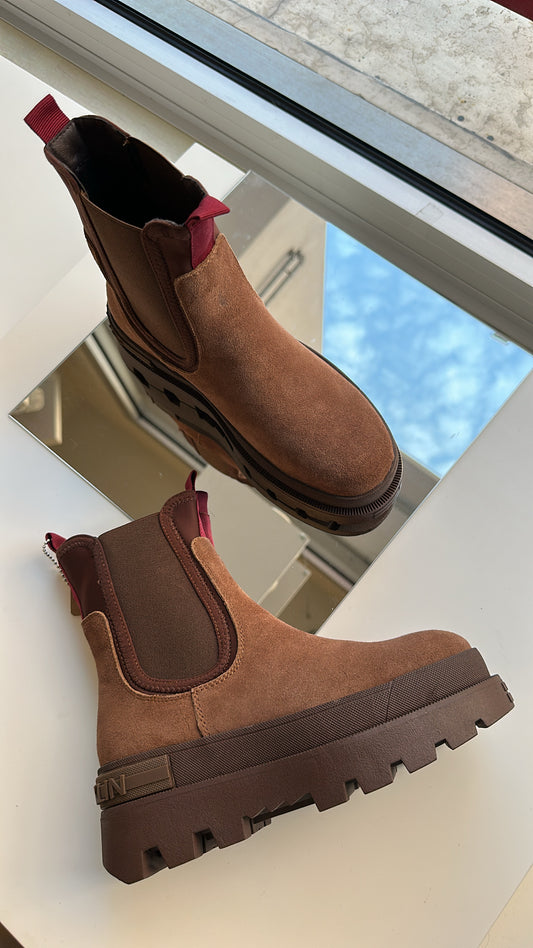 Chelsea boot caramel D Franklin