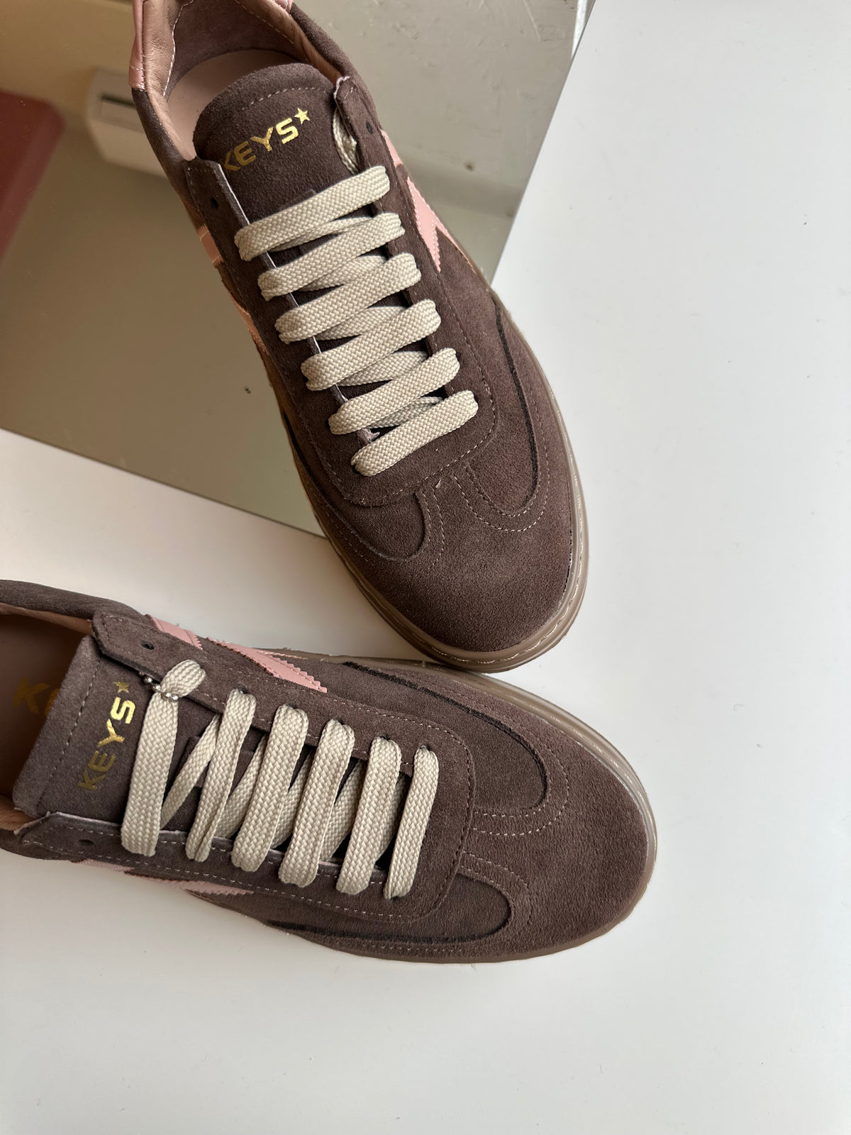 Sneakers K Keys