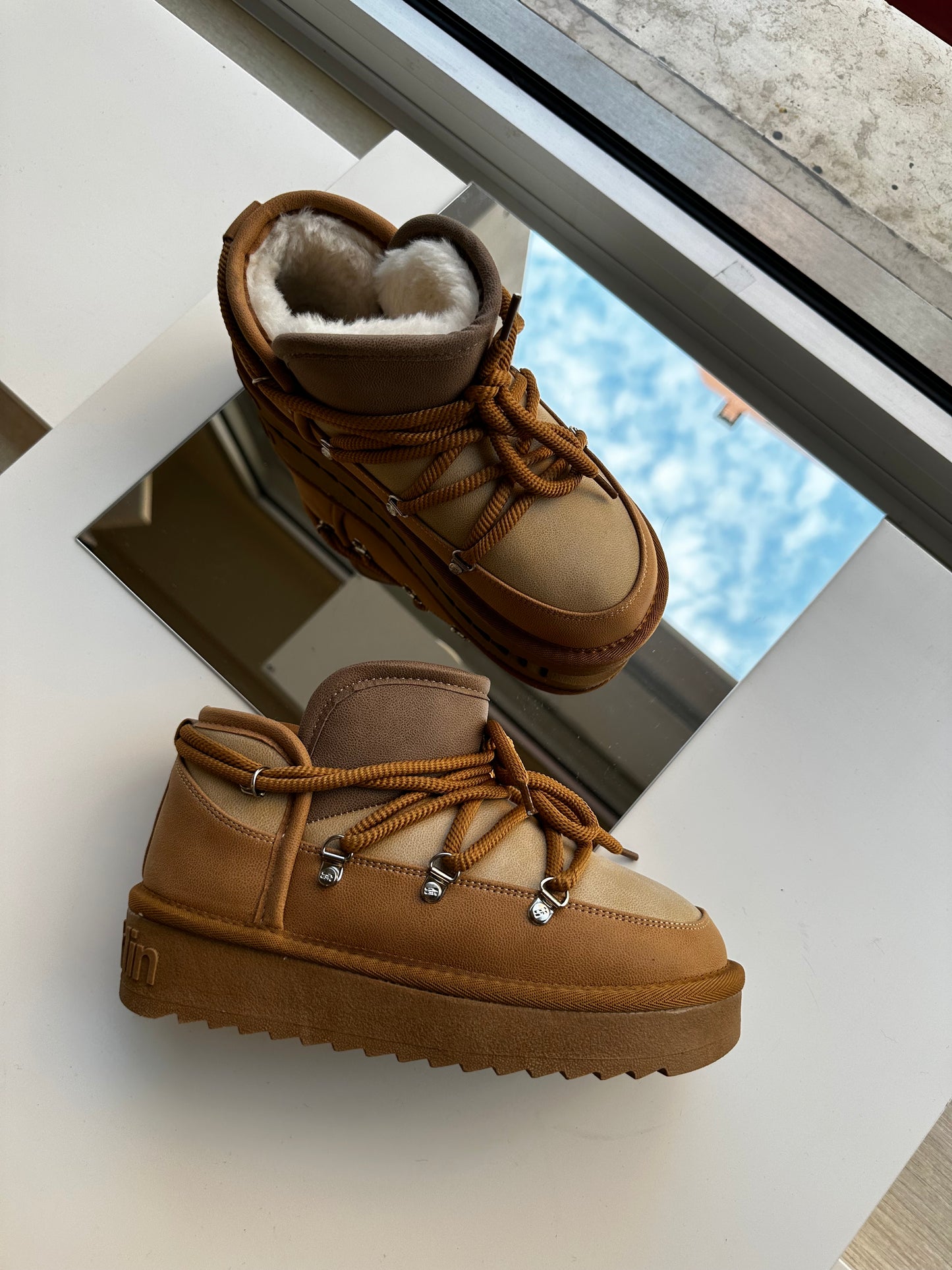 Nordic low caramel