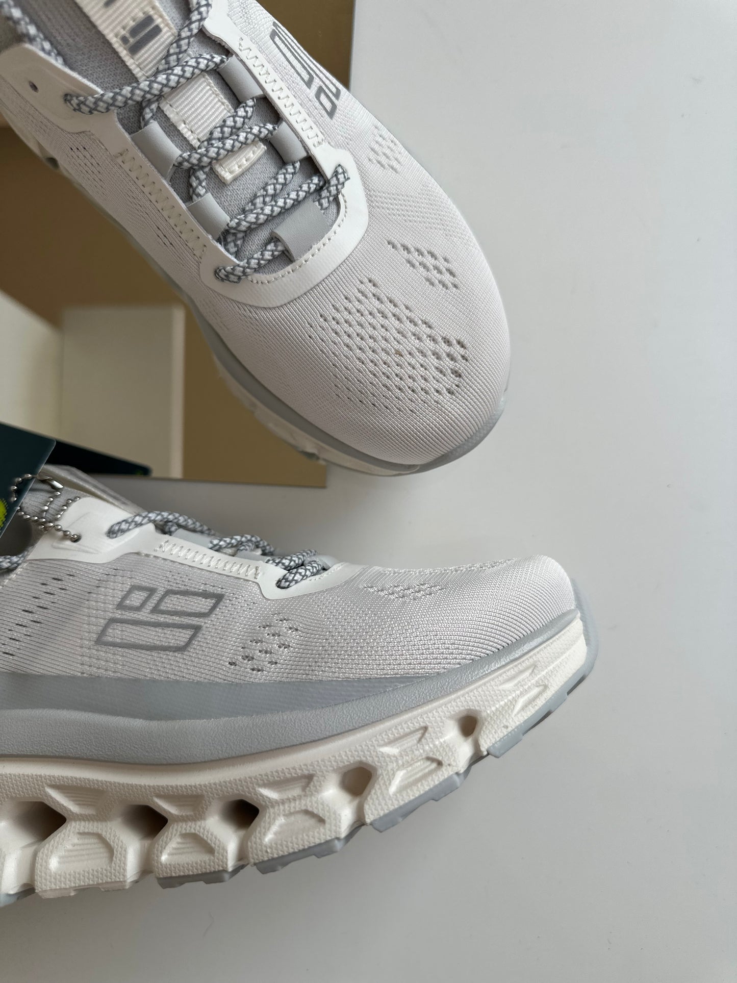 Aero Off White D.Franklin