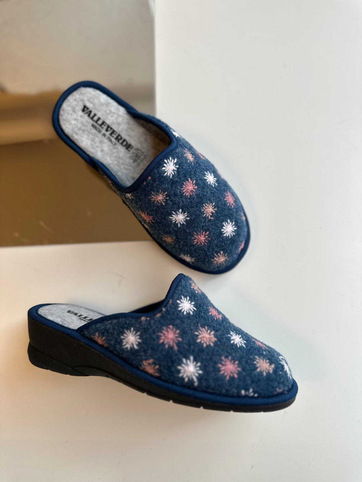 Pantofola fiocco