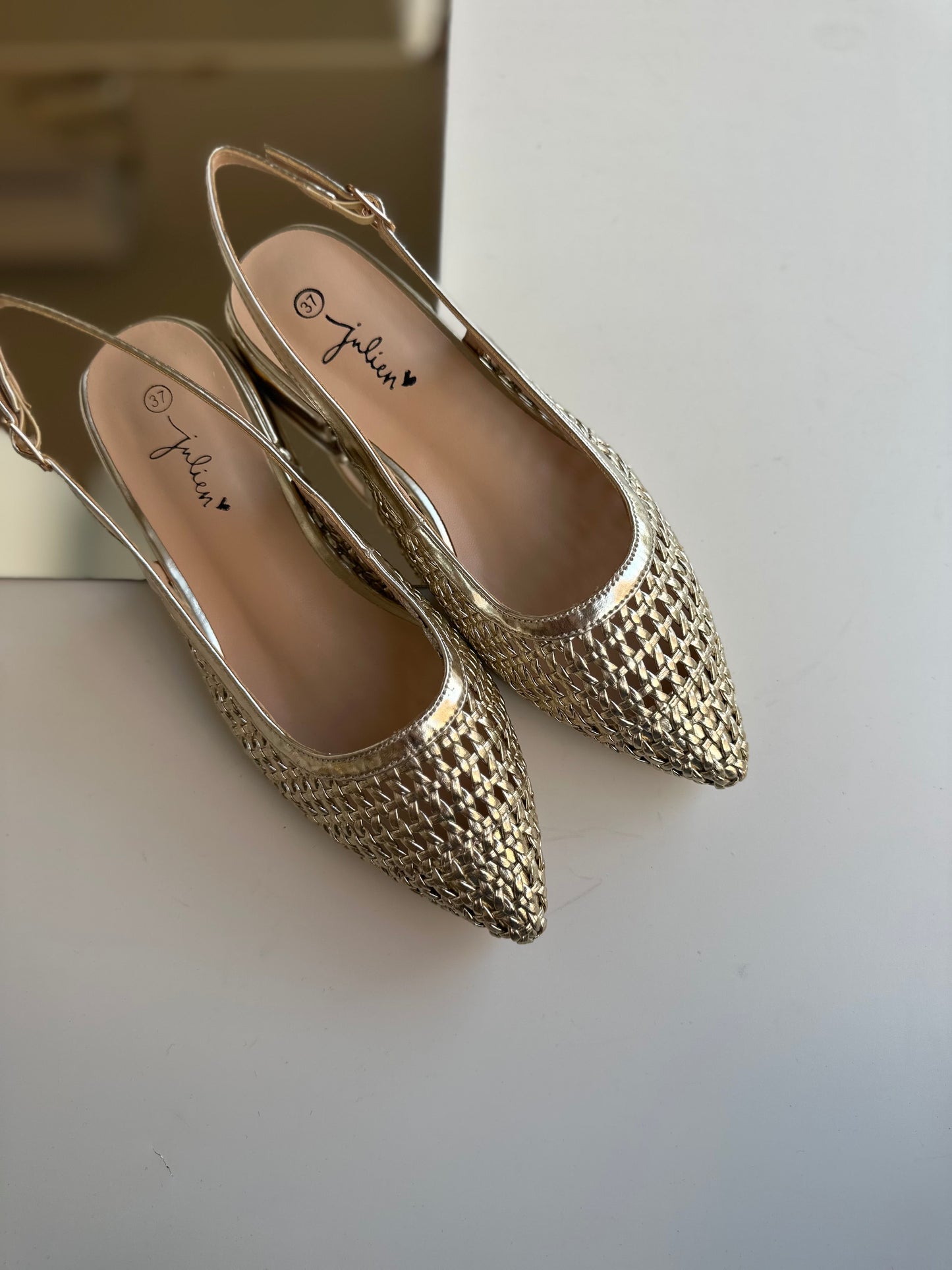 Slingback gold