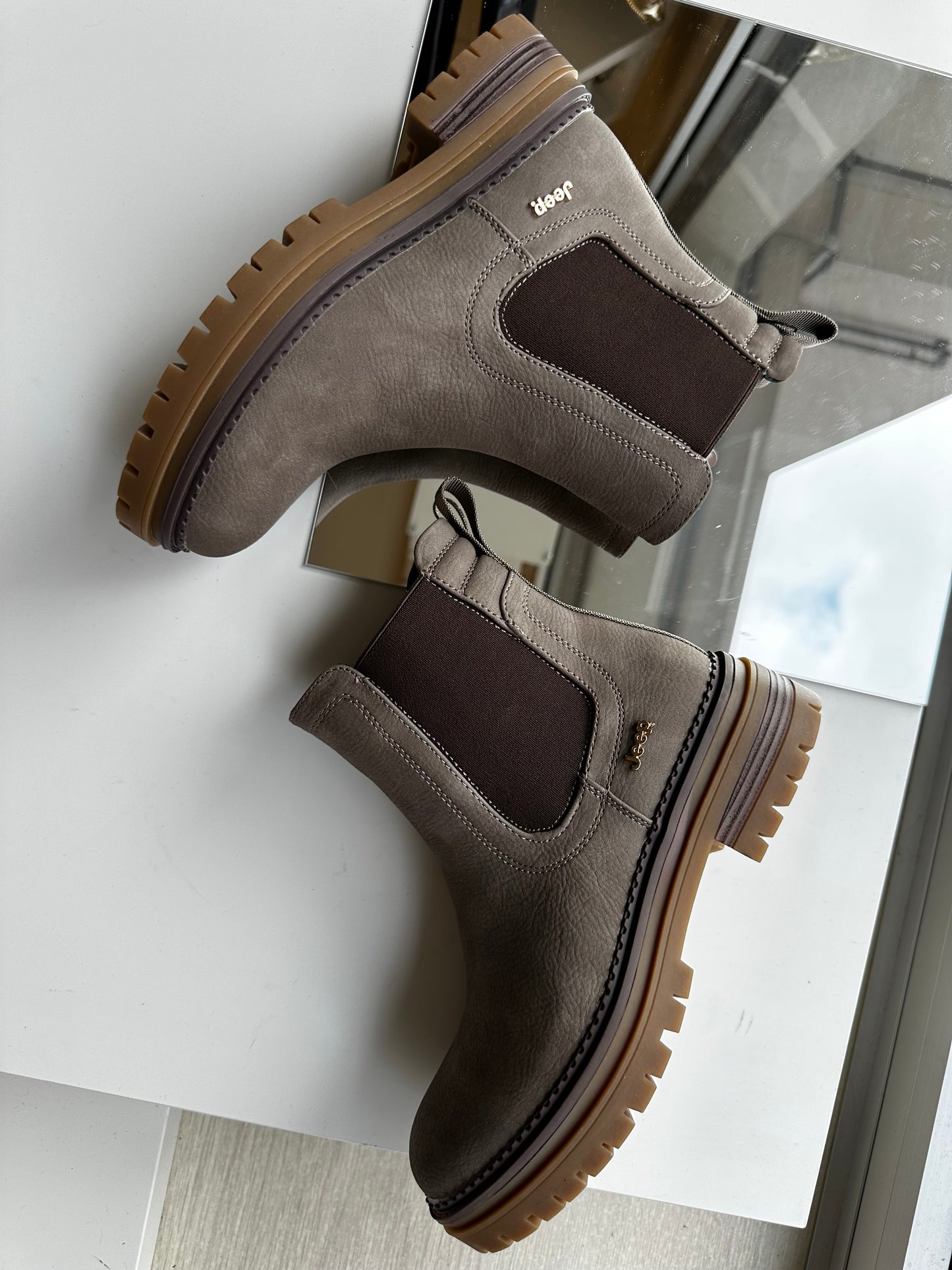 Stivaletti Jeep taupe