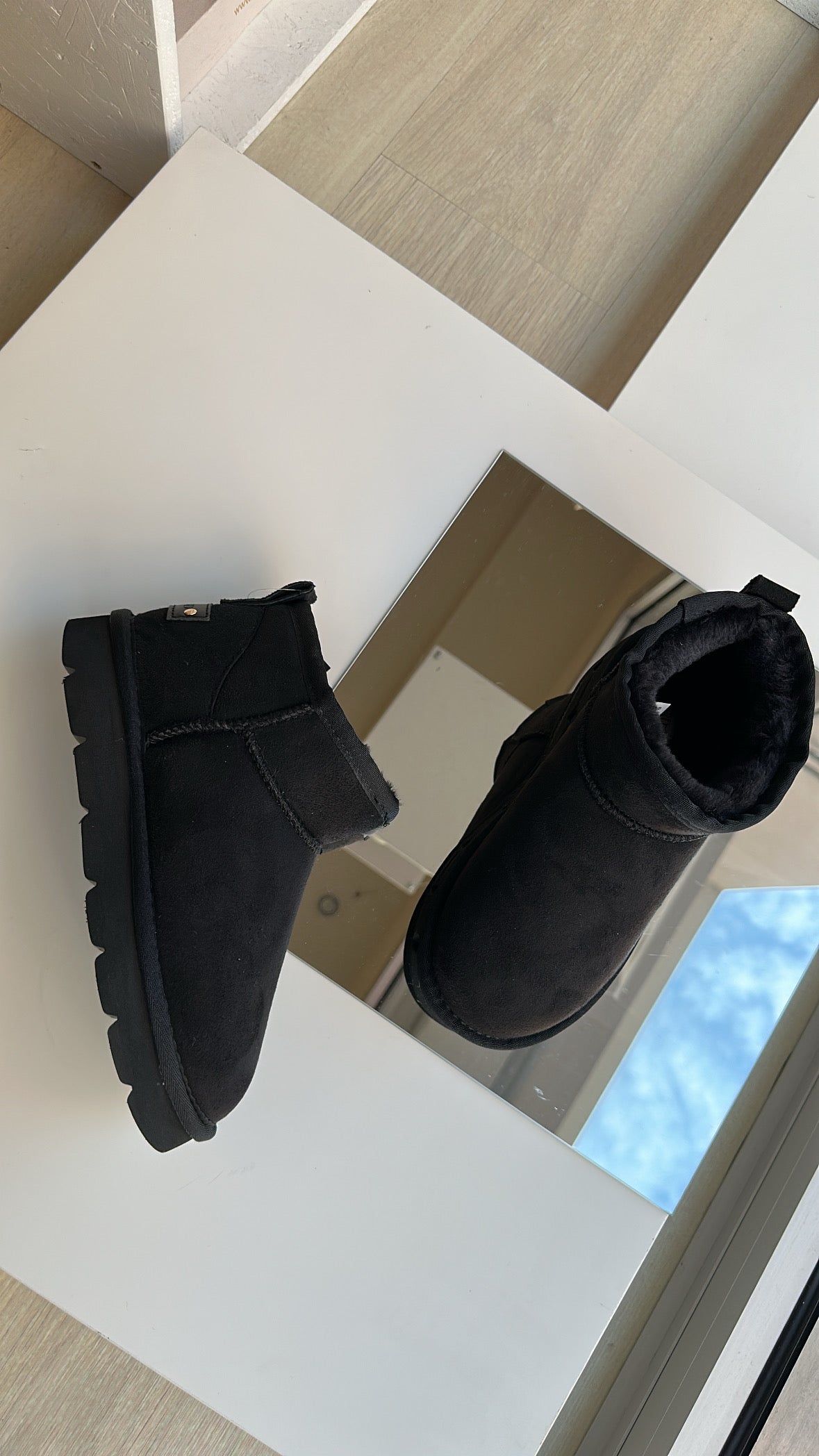 Boot fur black