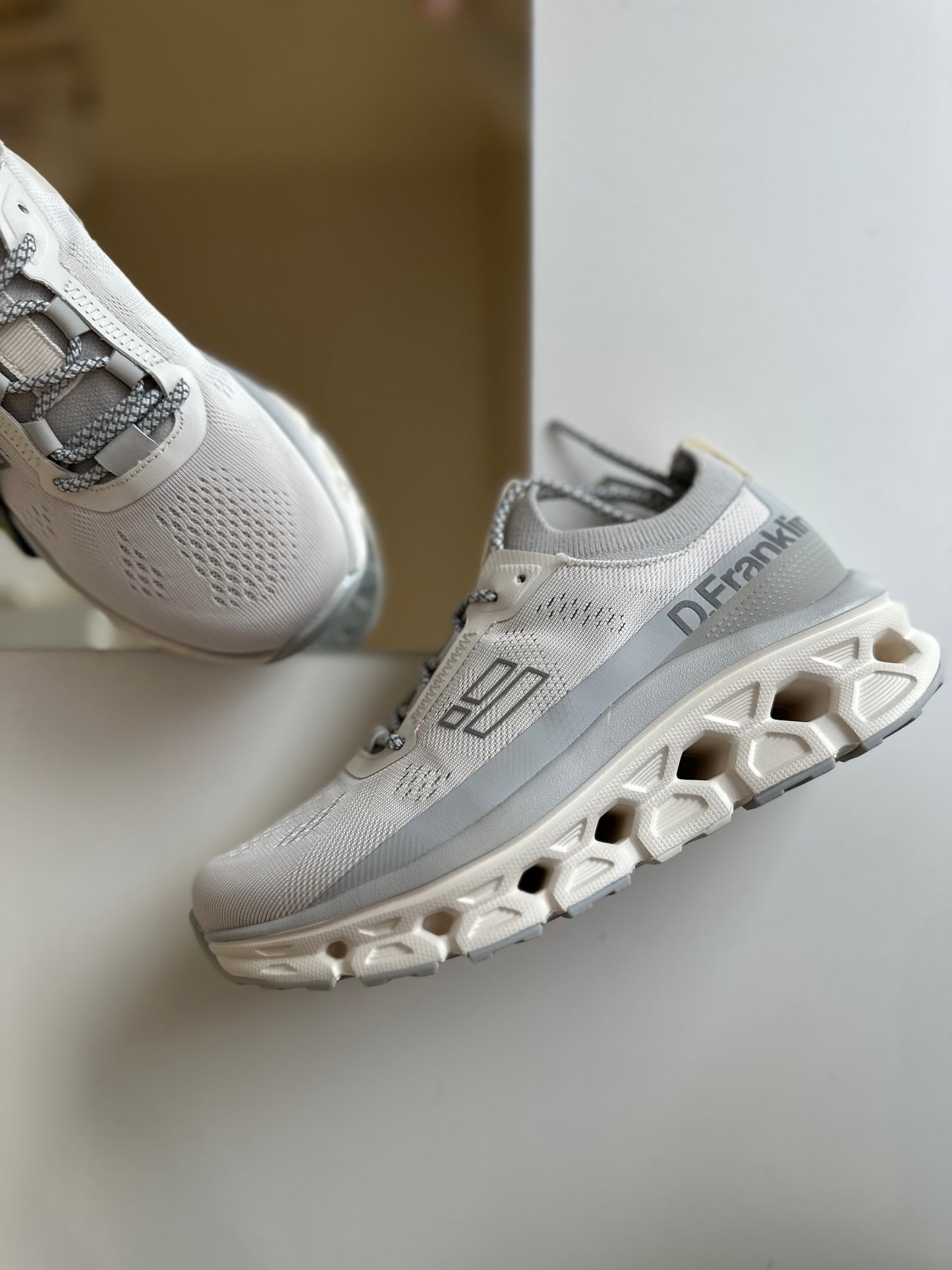 Aero Off White D.Franklin