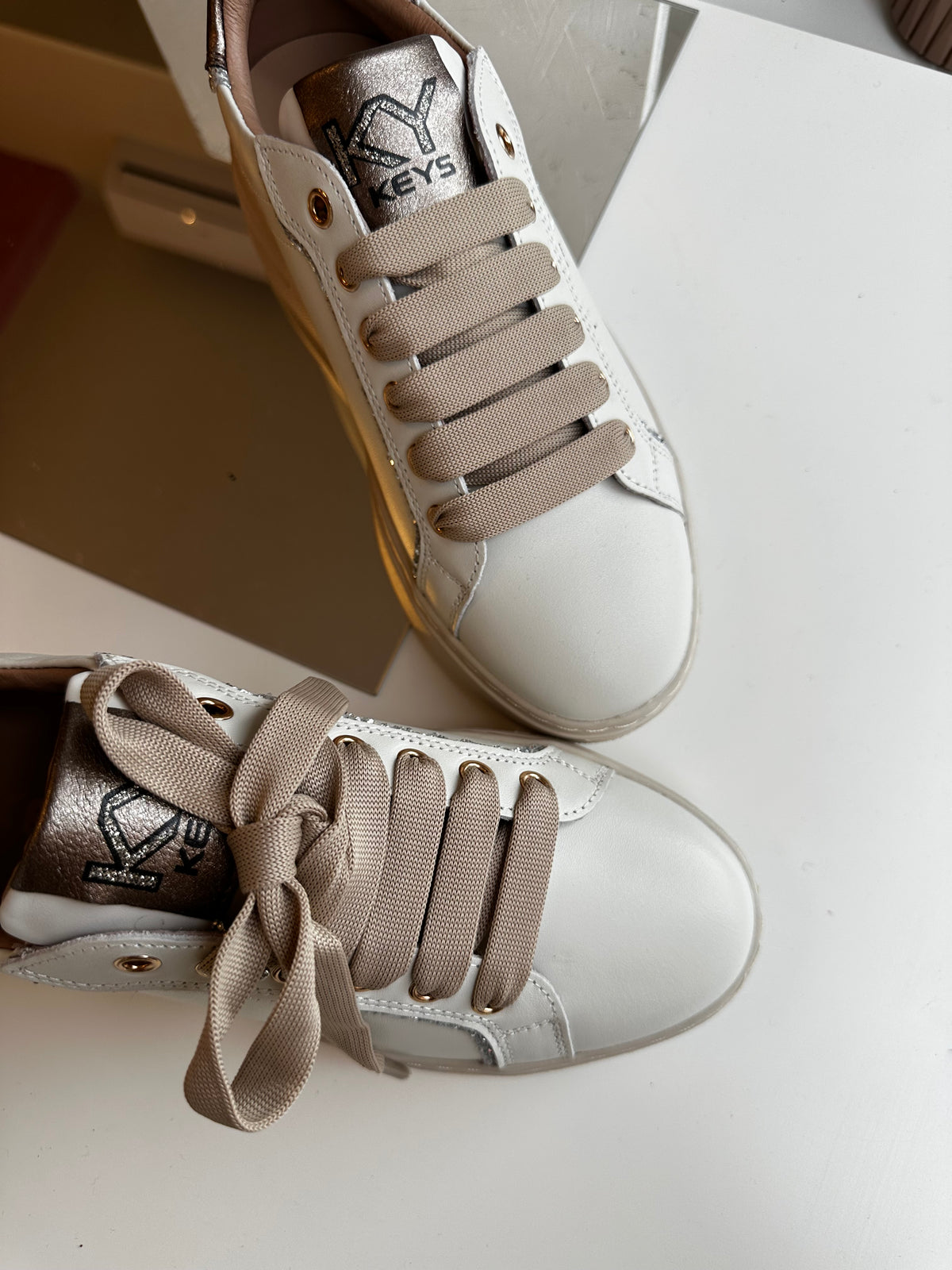 Sneakers Keys