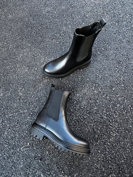 Combat boot